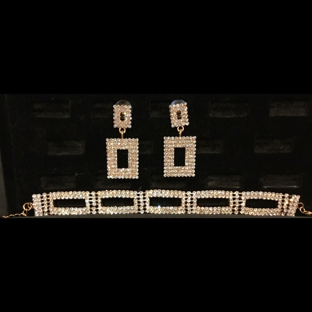 Ear ring and bracelet set